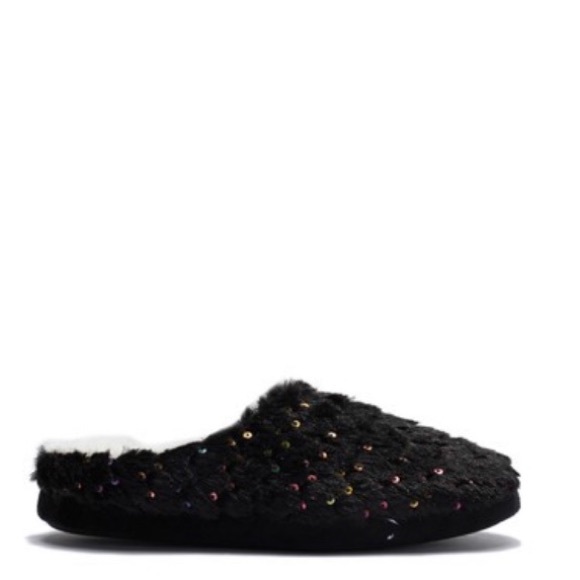 steve madden fur slippers